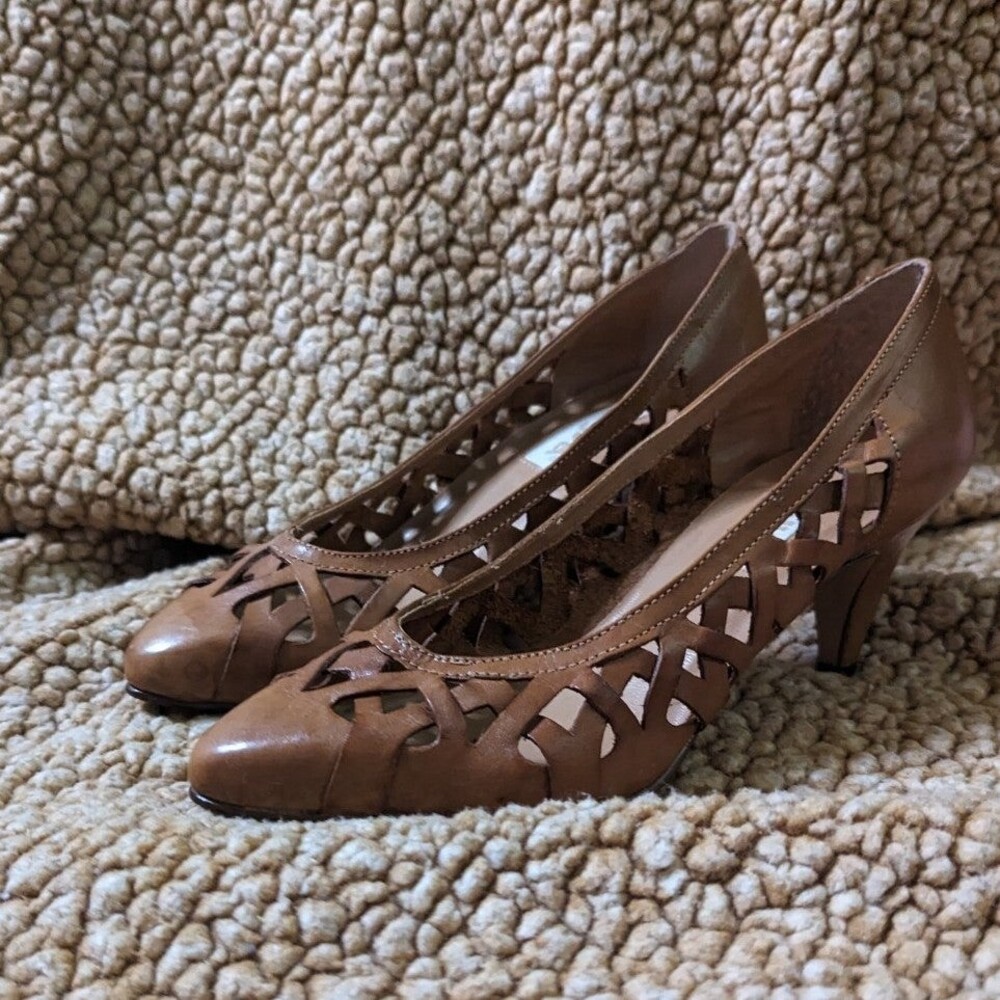Vintage Fayva Size 7.5M Cognac Brown Woven Leather Heels Bohemian Retro Chic